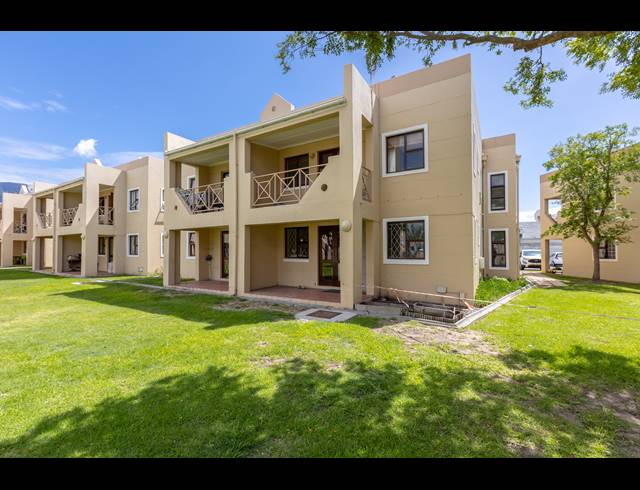 2 BEDROOM APARTMENT SOLD IN KENILWORTH